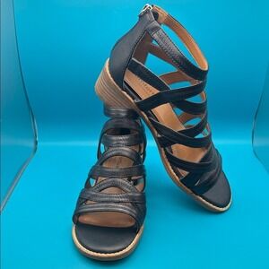 Comfortiva Betha gladiator sandals, size 7W, good condition